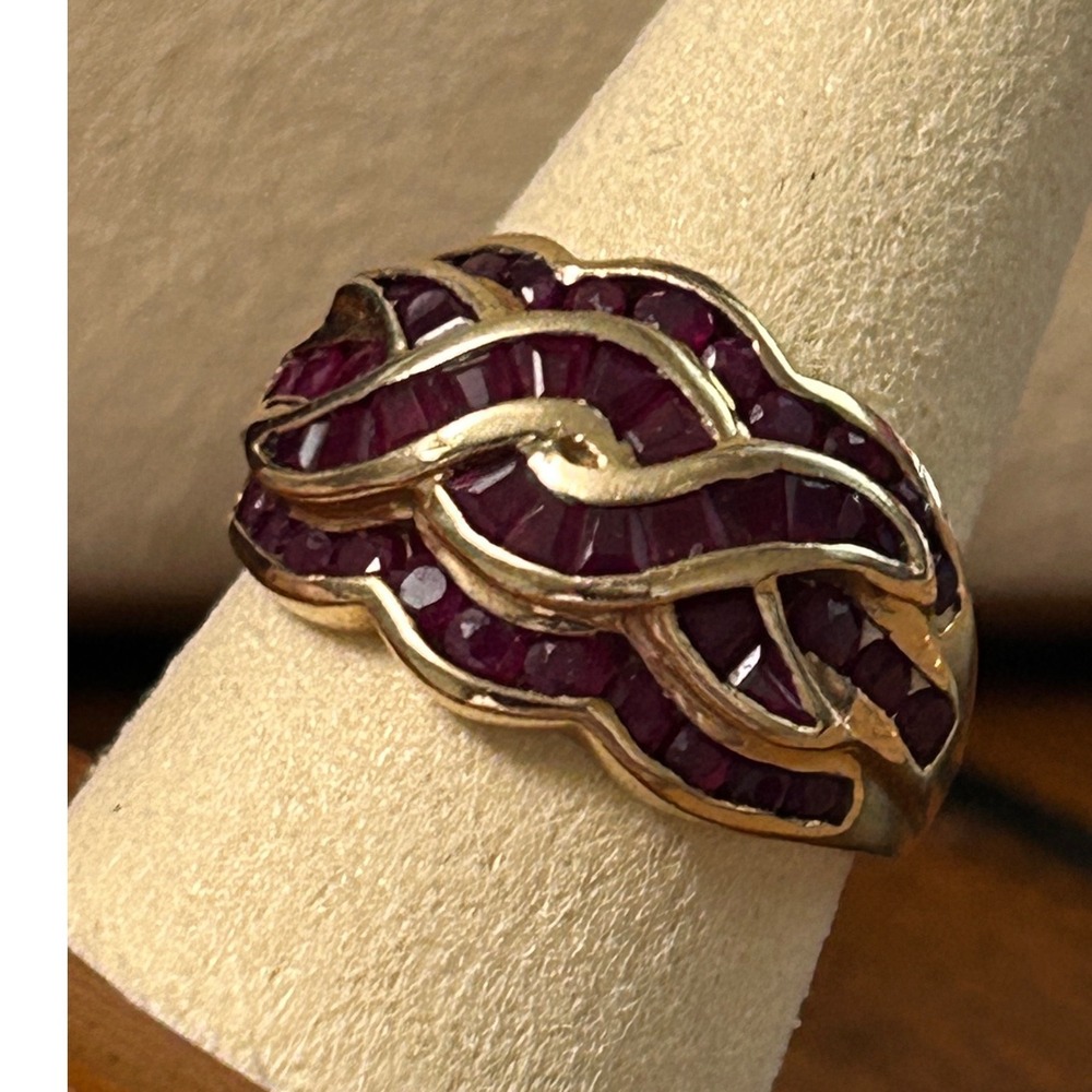 10k Yellow Gold Ruby Woven Baguette Round Cocktail Ring Swirl Size 7